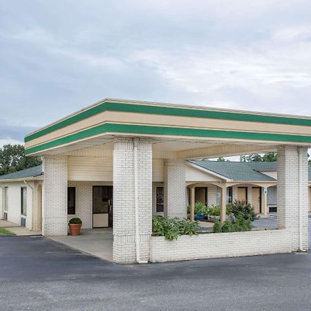 Super 8 By Wyndham Sumter Motel Eksteriør bilde